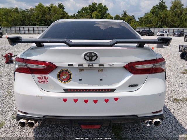 2018 TOYOTA CAMRY XSE 16