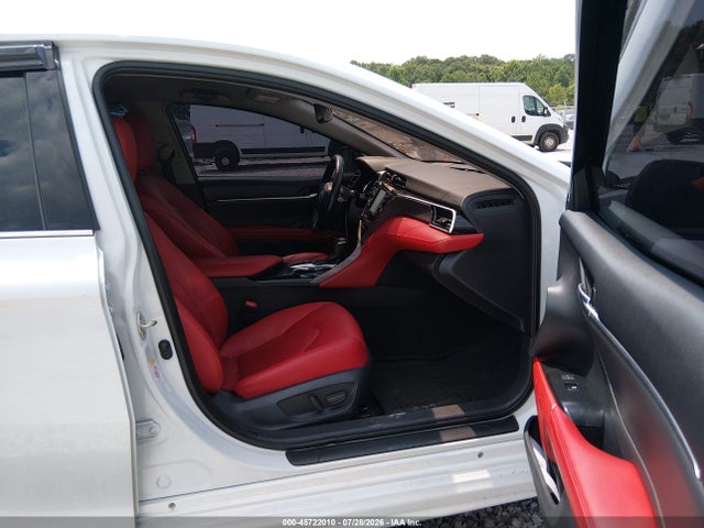 2018 TOYOTA CAMRY XSE 5