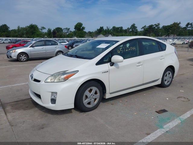 2011 Toyota PRIUS FOUR — фото 2