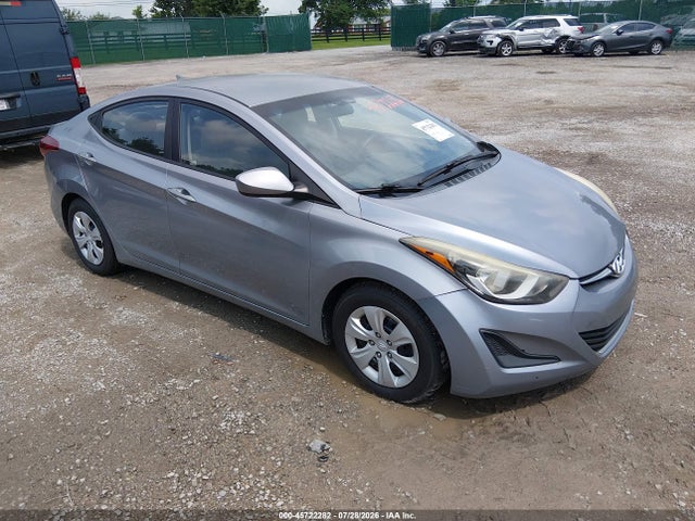 2016 HYUNDAI ELANTRA SE