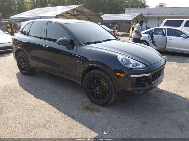 2017 PORSCHE CAYENNE S PLATINUM EDITION
