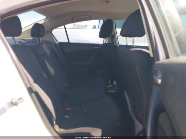 صورة 8 لـ 2012 Mazda MAZDA3 I TOURING