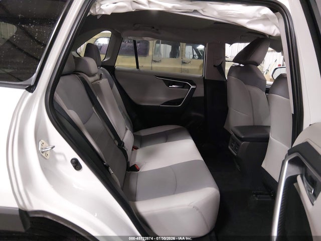 2025 TOYOTA RAV4 LIMITED 8
