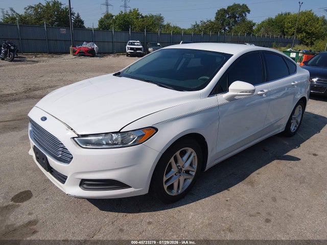 2016 FORD FUSION SE 照片 2