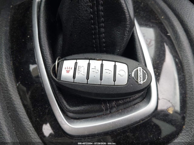 2019 NISSAN ROGUE SV 11