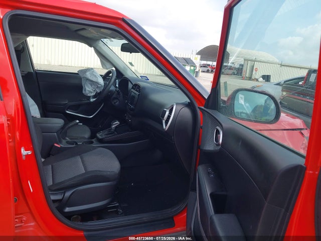 2022 KIA SOUL LX 5