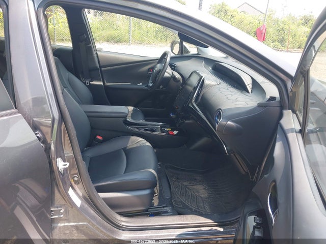 2019 Toyota PRIUS LIMITED photo 5