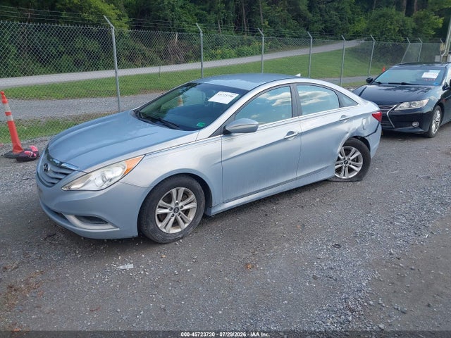2012 Hyundai SONATA GLS — фото 2