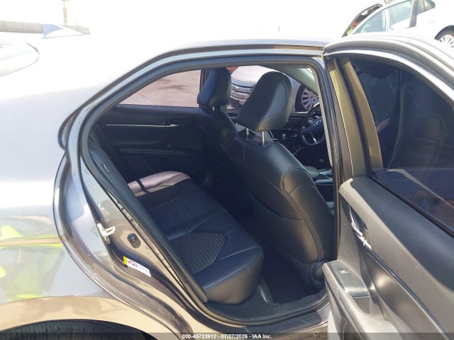 2019 TOYOTA CAMRY SE 8