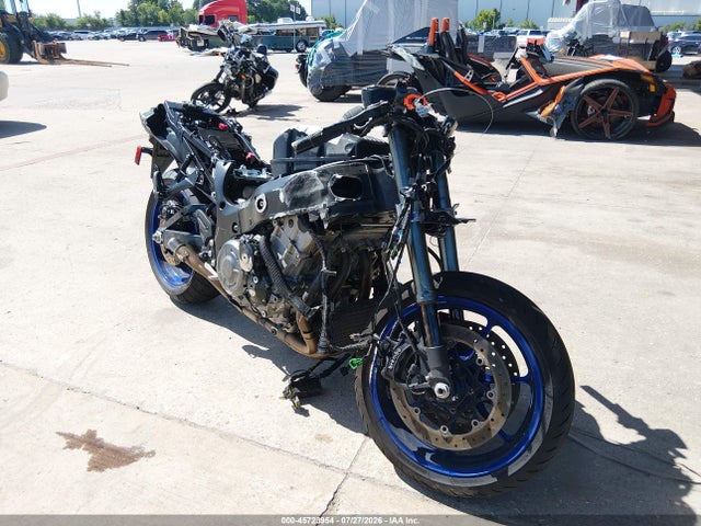 2026 SUZUKI GSX RR