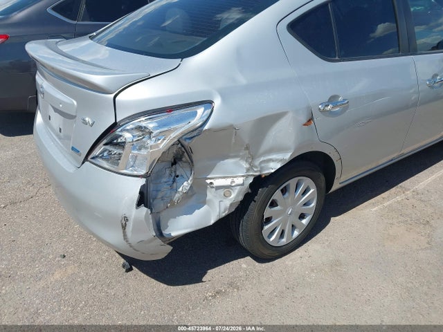 2013 Nissan VERSA 1.6 SV 照片 6