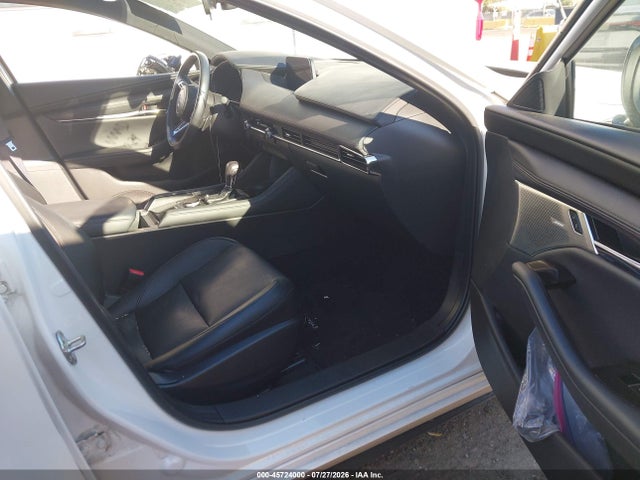 صورة 5 لـ 2020 Mazda MAZDA3 PREMIUM PACKAGE