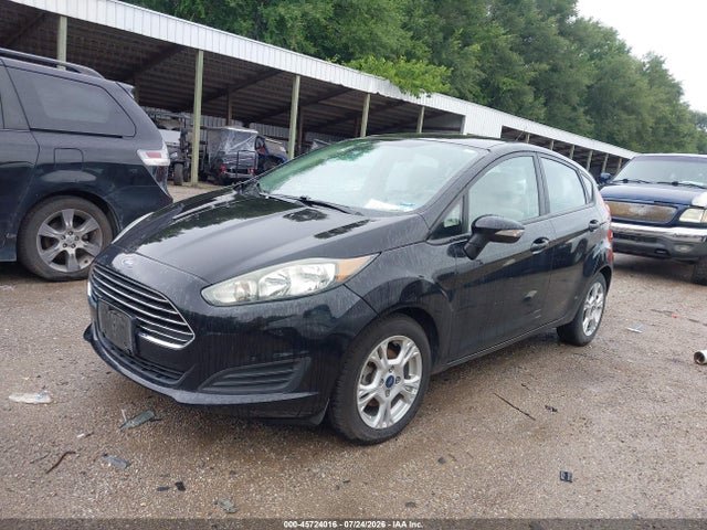 2015 FORD FIESTA SE 照片 2