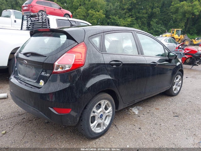 2015 FORD FIESTA SE 照片 4