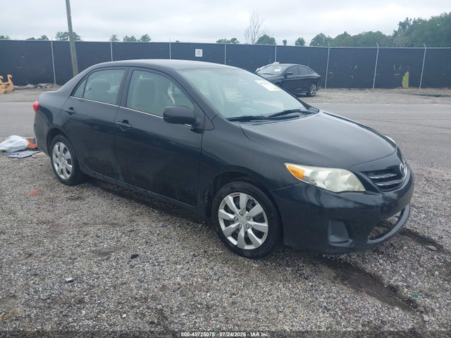 2013 TOYOTA COROLLA LE