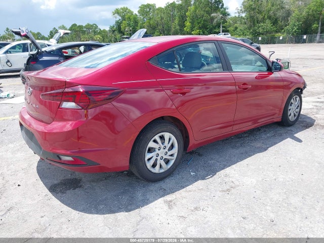 2020 HYUNDAI ELANTRA SE 4