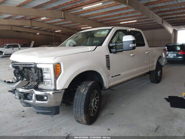 2018 FORD F-250 LARIAT 2