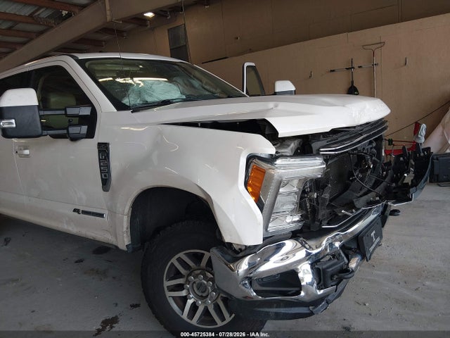 2018 FORD F-250 LARIAT 6