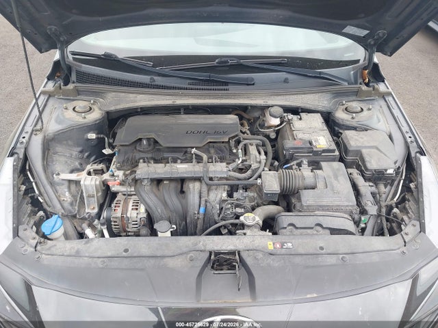 2021 HYUNDAI ELANTRA SE 10