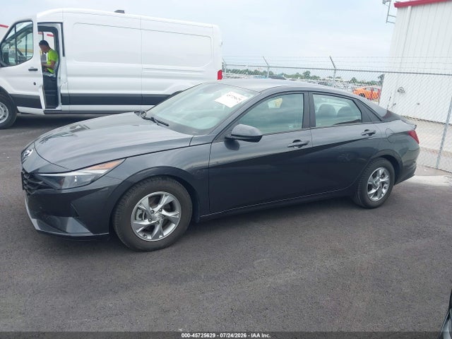 2021 HYUNDAI ELANTRA SE 14