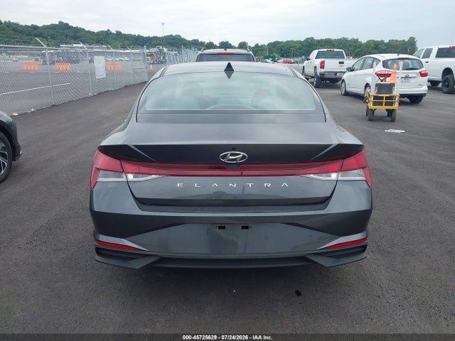 2021 HYUNDAI ELANTRA SE 16