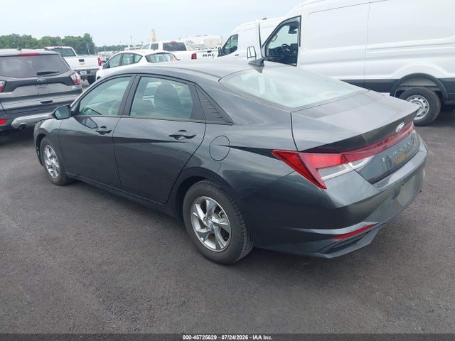 2021 HYUNDAI ELANTRA SE 3