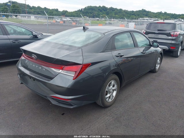 2021 HYUNDAI ELANTRA SE 4