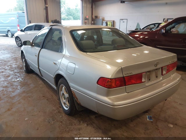 صورة 3 لـ 2001 Toyota CAMRY LE