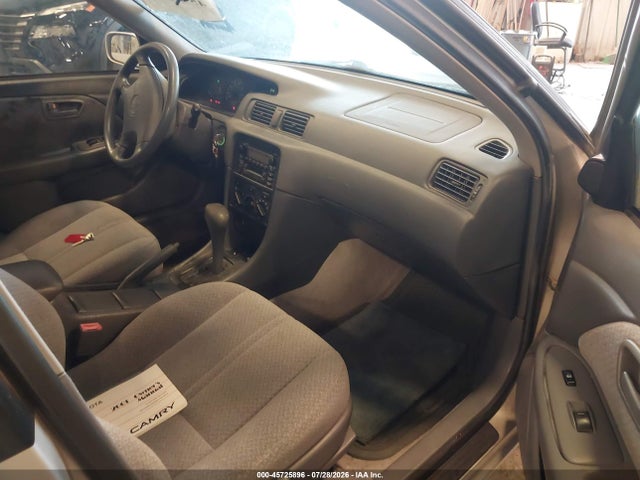 صورة 5 لـ 2001 Toyota CAMRY LE