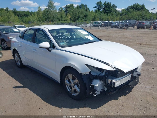 2022 HYUNDAI SONATA SE