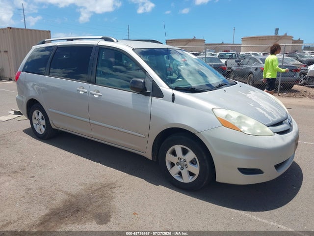 2008 TOYOTA SIENNA LE