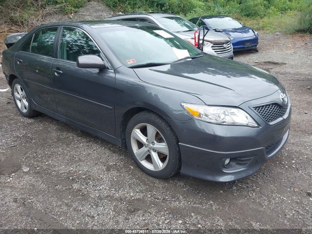 2010 TOYOTA CAMRY SE