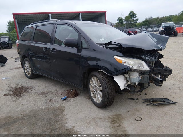 2015 TOYOTA SIENNA LE 7 PASSENGER