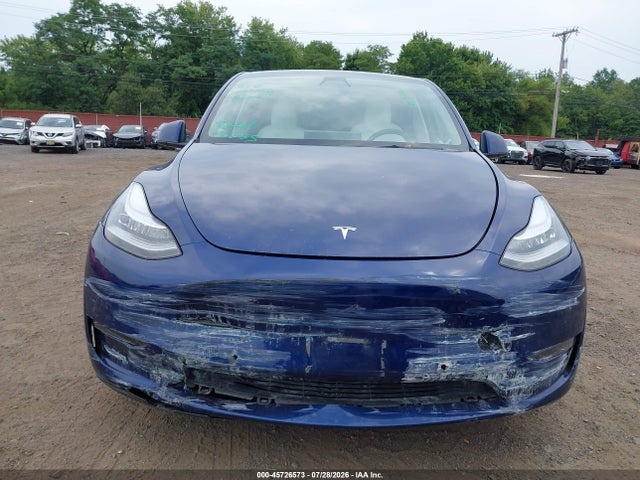 2021 TESLA MODEL Y LONG RANGE DUAL MOTOR ALL-WHEEL DRIVE 12
