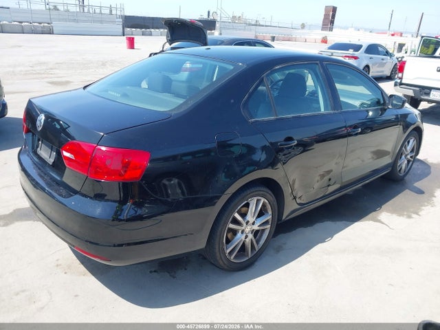 صورة 4 لـ 2013 Volkswagen JETTA 2.0L S