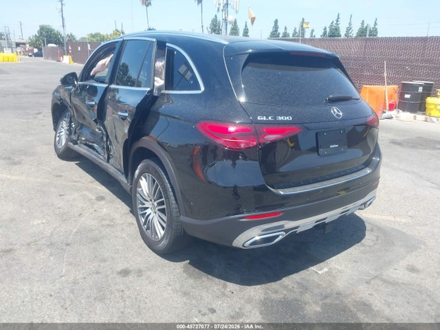 2026 MERCEDES-BENZ GLC 300 SUV 3