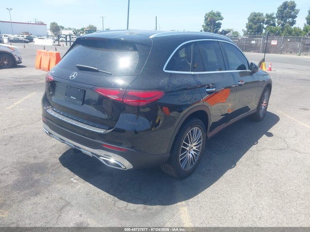 2026 MERCEDES-BENZ GLC 300 SUV 4