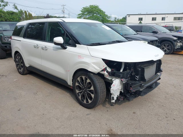 2024 KIA CARNIVAL EX