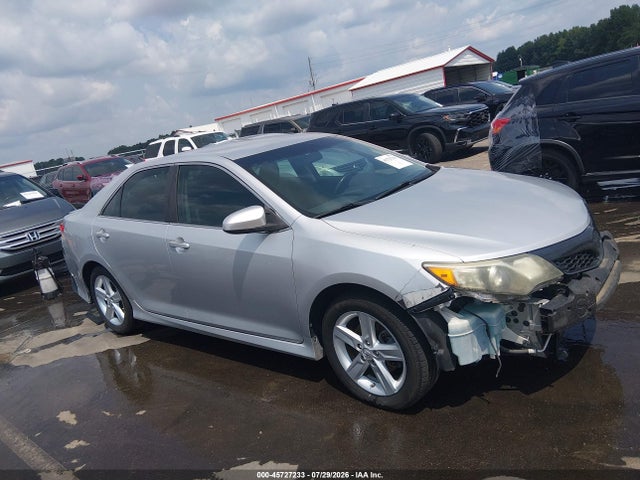 2013 TOYOTA CAMRY SE