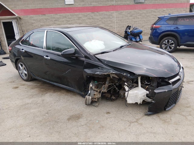 2017 TOYOTA CAMRY SE