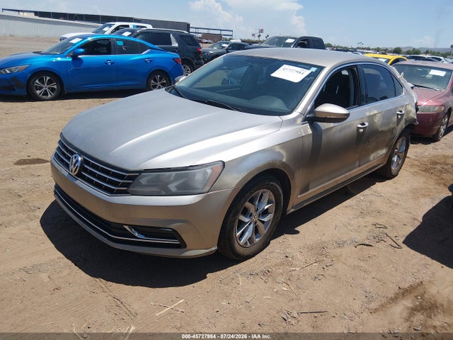 2016 Volkswagen PASSAT 1.8T S — фото 2