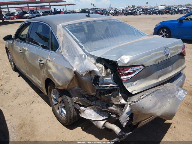 2016 Volkswagen PASSAT 1.8T S — фото 6