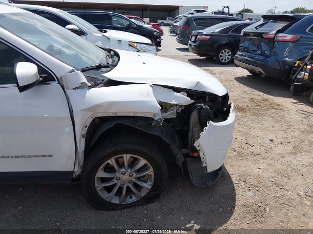 2019 JEEP CHEROKEE LATITUDE FWD 6
