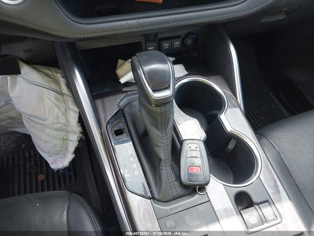 2020 TOYOTA HIGHLANDER LIMITED 11