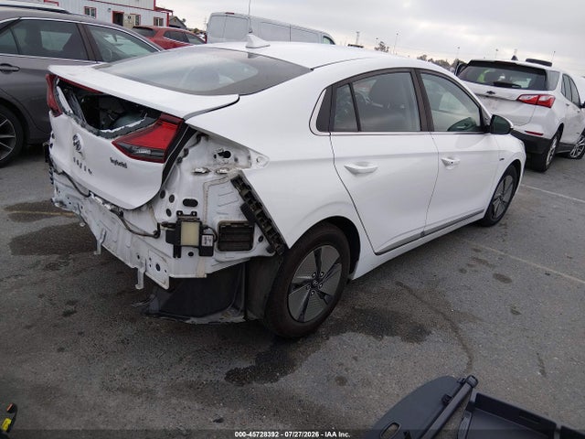 2020 HYUNDAI IONIQ HYBRID SE 4