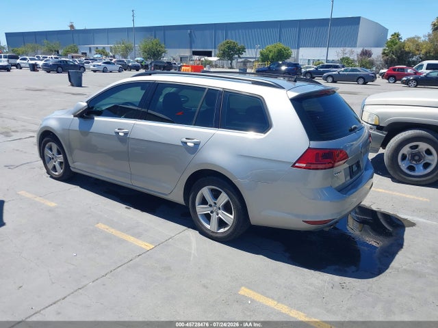 2015 Volkswagen GOLF SPORTWAGEN TDI S 4-DOOR photo 3