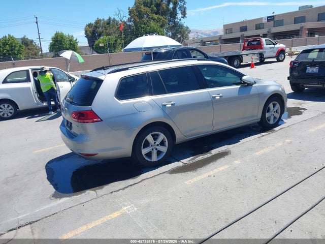 2015 Volkswagen GOLF SPORTWAGEN TDI S 4-DOOR photo 4