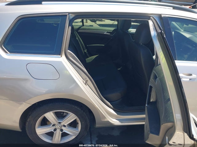 2015 Volkswagen GOLF SPORTWAGEN TDI S 4-DOOR photo 8