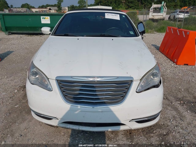 2012 Chrysler 200 TOURING — фото 12
