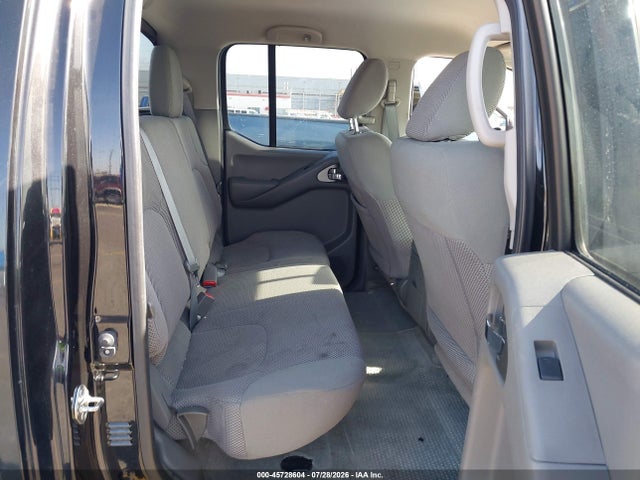 2016 Nissan FRONTIER SV — фото 8
